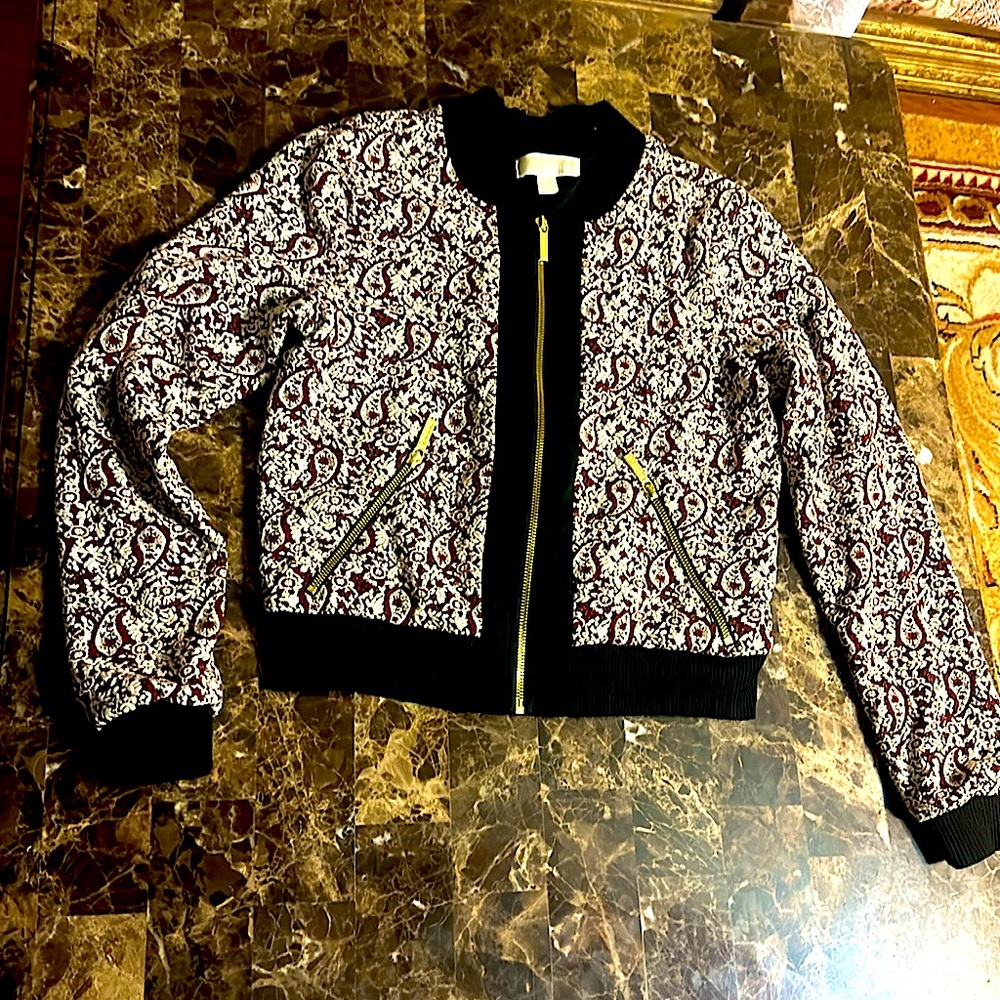 Michael Kors Medium size a dress set with her matching jacket very unique model